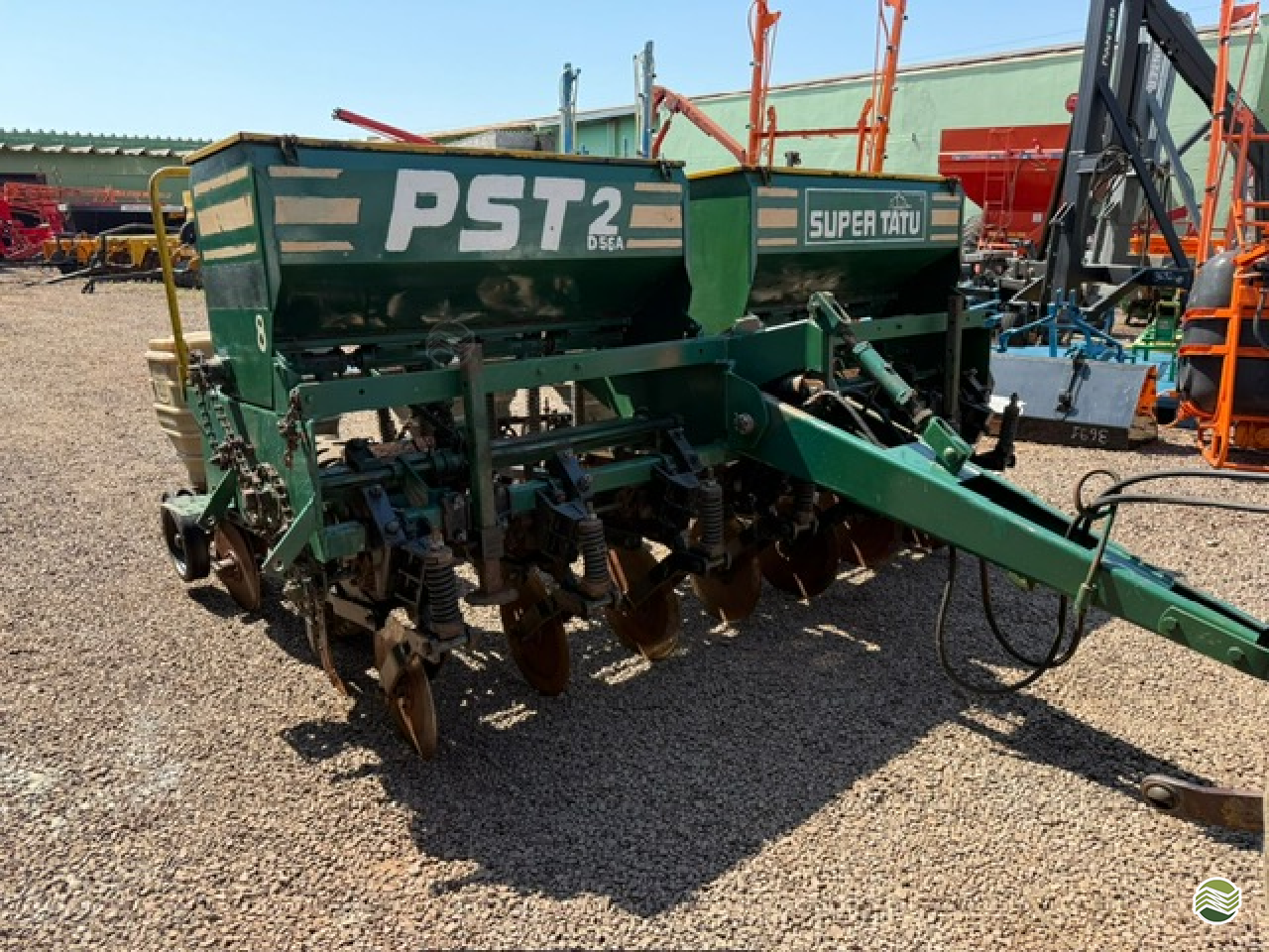 PLANTADEIRA TATU PST 2 Cotramaq Tratores GOIOERE PARANÁ PR